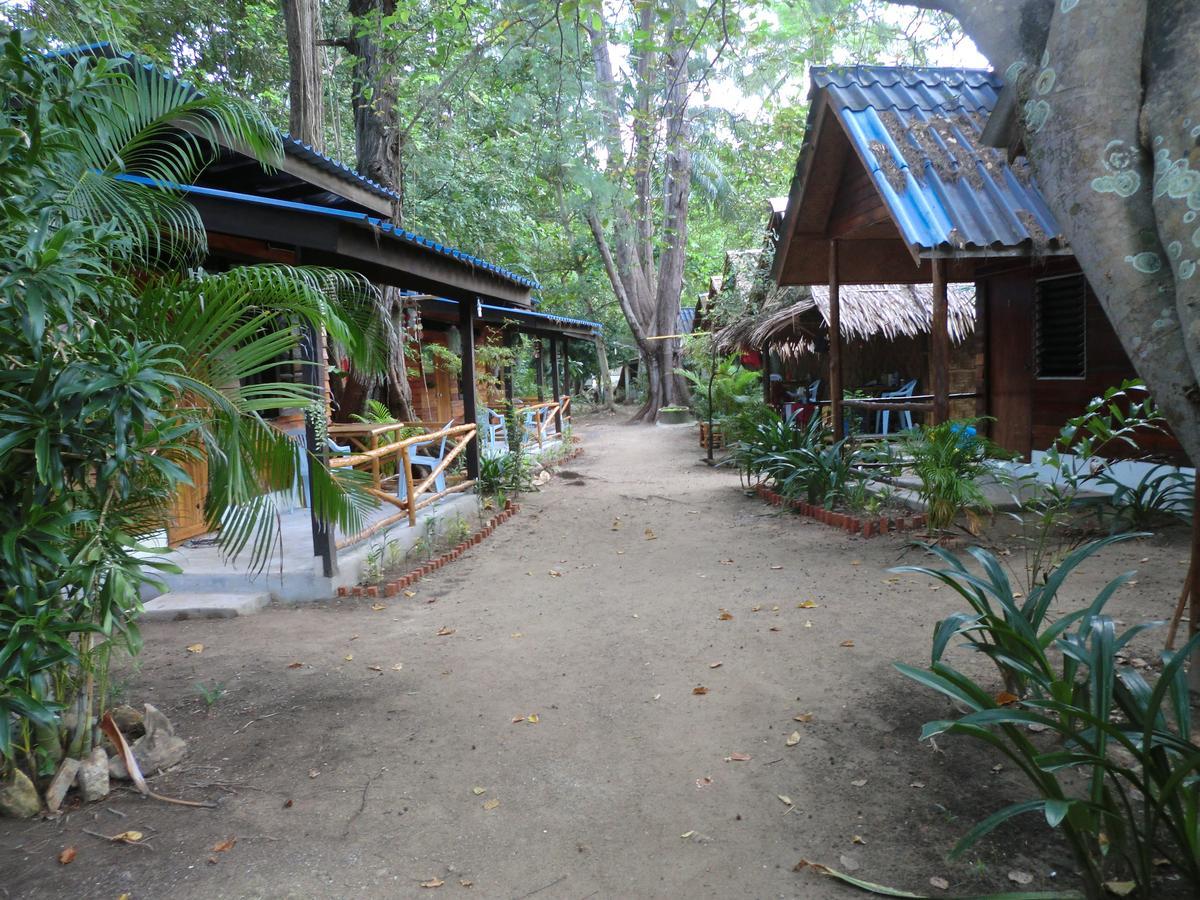 Hans Strand Bungalows เกาะลันตา ภายนอก รูปภาพ